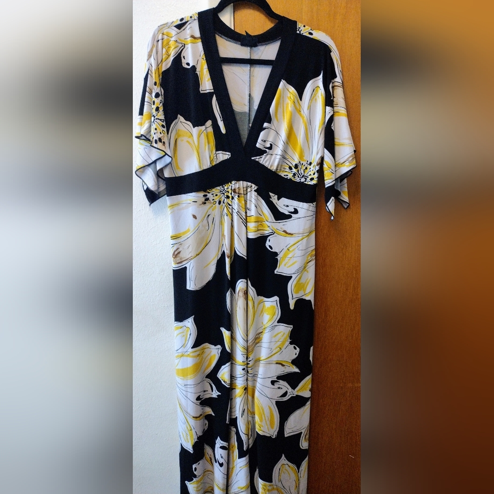 Short Sleeved Dress